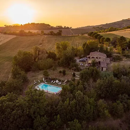 Dom wakacyjny Stone Villacasale, View, Pool, Bbq, Ac Ensuite Bedroom
